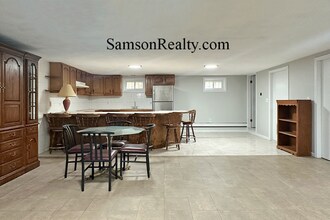 72 Hillside Ave in Providence, RI - Foto de edificio - Building Photo