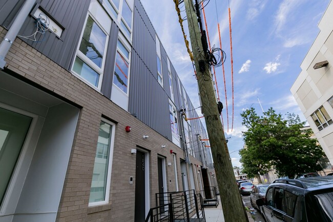 1244 N Taney St, Unit A in Philadelphia, PA - Building Photo - Building Photo