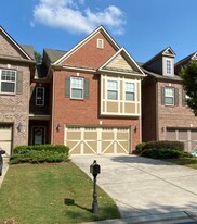 5025 Hastings Terrace in Alpharetta, GA - Building Photo
