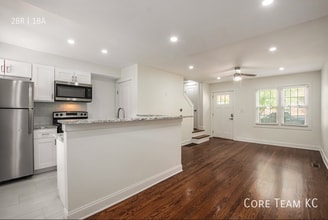 5044 Baltimore Ave in Kansas City, MO - Building Photo - Building Photo