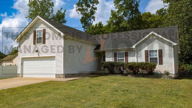 1381 Scrub Oak Drive in Clarksville, TN - Building Photo - Building Photo