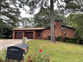 7760 Glen Devon Rd in Jonesboro, GA - Building Photo