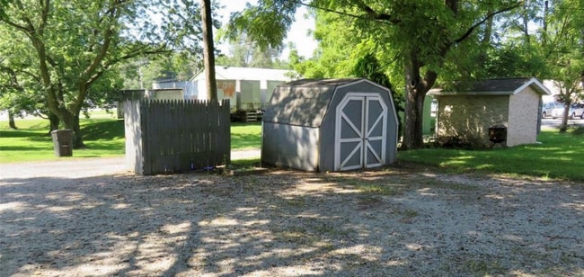 508 Broadway, Unit 508A in Highland, IL - Foto de edificio - Building Photo