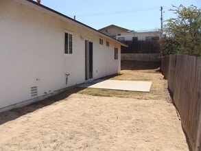 1950 Washington St in Lemon Grove, CA - Building Photo - Building Photo