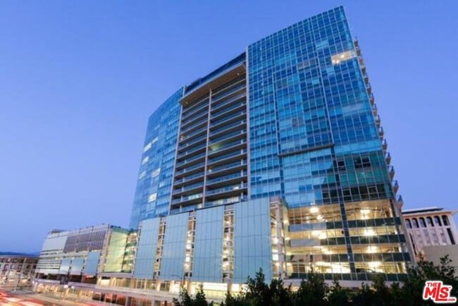 property at 3785 Wilshire Blvd