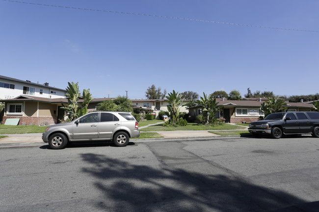 Alpine Garden in Garden Grove, CA - Building Photo - Building Photo