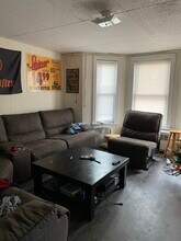 93 Calumet St, Unit 3 in Boston, MA - Foto de edificio - Building Photo