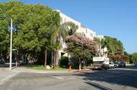 Bethany Towers in Burbank, CA - Foto de edificio - Building Photo