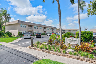 Marina Townhomes in Dania, FL - Building Photo - Primary Photo