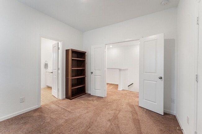 property at 516 Bristol Tide Ct