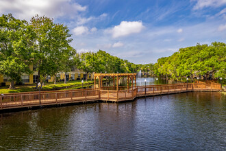 Monterey Lakes Apartments in Largo, FL - Foto de edificio - Building Photo