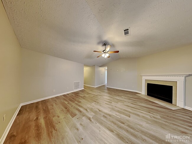 254 Whistle Way in Locust Grove, GA - Building Photo - Building Photo
