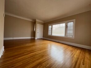 1642 La Fayette Rd, Unit 1 in Los Angeles, CA - Building Photo - Building Photo