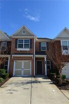 9821 Alger Trce in Alpharetta, GA - Building Photo
