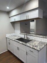 2922 Randolph Rd in Pasadena, TX - Foto de edificio - Building Photo