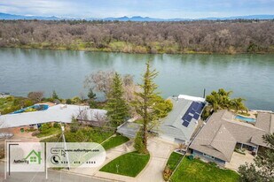 3317 Riverside Dr in Anderson, CA - Building Photo