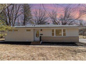 11509 Palmer Rd in Minneapolis, MN - Building Photo