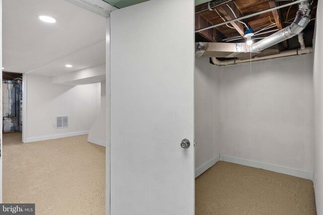 property at 1701 Sycamore St