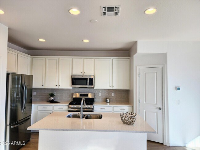 property at 4240 S 58th Ave