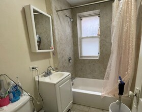 884 Huntington Ave, Unit 2 in Boston, MA - Building Photo - Building Photo