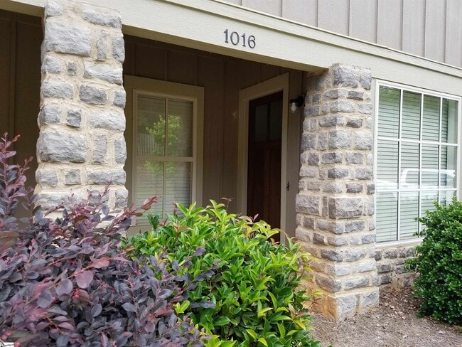 101 West Ln in Central, SC - Building Photo - Building Photo
