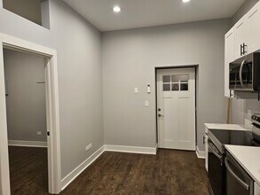 831 S Western Ave in Chicago, IL - Building Photo - Building Photo