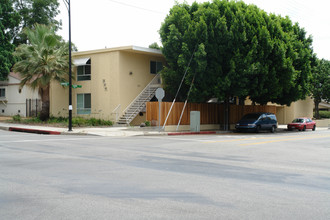 304 E Verdugo Ave in Burbank, CA - Building Photo - Building Photo