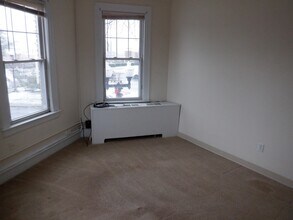 3 S Main St in West Hartford, CT - Building Photo - Building Photo