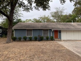 1201 Norwood Rd in Austin, TX - Building Photo