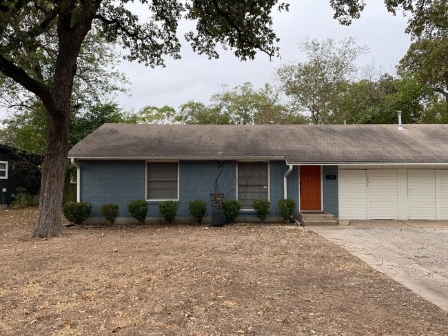 property at 1201 Norwood Rd