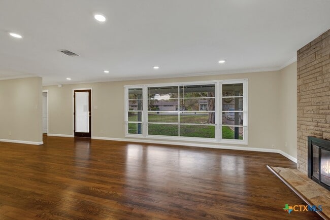 property at 550 California Blvd