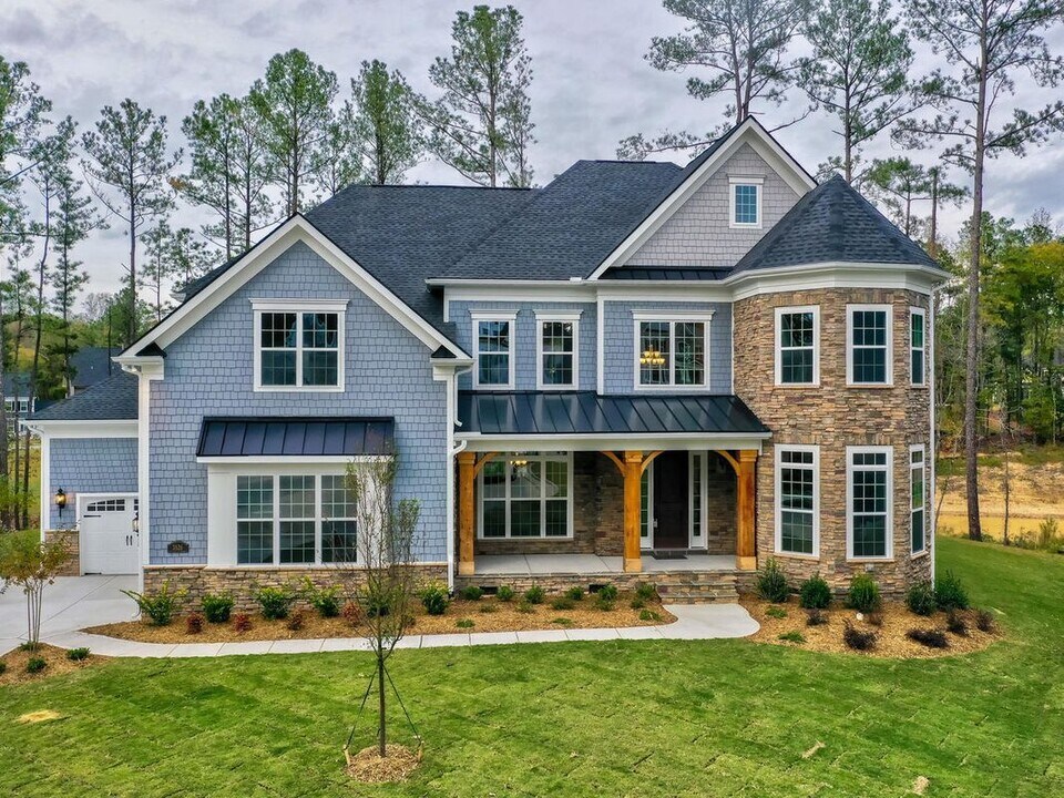 3526 Clifton Park Ct in New Hill, NC - Foto de edificio