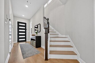 624 Treaty Oak Dr in Lewisville, TX - Building Photo - Building Photo