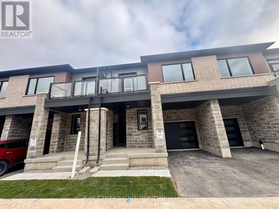 3031 Bramall Gdns in Oakville, ON - Building Photo