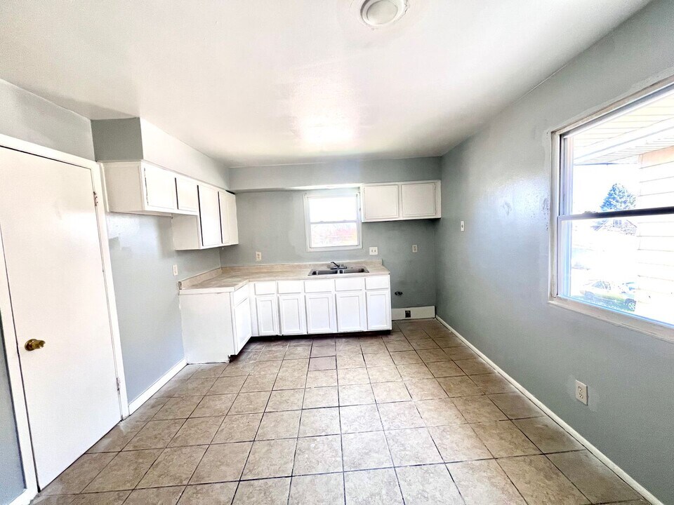 5750 N 65th St, Unit 5750A in Milwaukee, WI - Building Photo