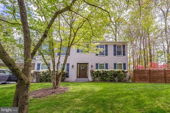 2235 Abbotsford Dr in Vienna, VA - Building Photo - Building Photo