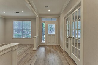 34 Alden Glen Dr in Spring, TX - Foto de edificio - Building Photo