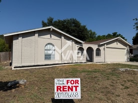 8327 Greenham in San Antonio, TX - Building Photo