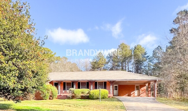 property at 790 Aberdeen Dr