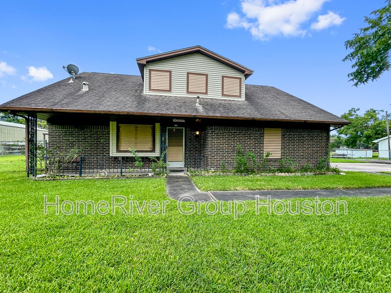 3414 Avenue K 1/2 in Santa Fe, TX - Building Photo