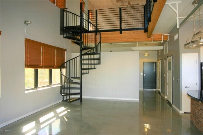 914 E Osborn Rd in Phoenix, AZ - Building Photo - Building Photo