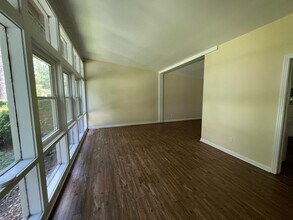 2002 Chowkeebin Nene in Tallahassee, FL - Building Photo - Building Photo