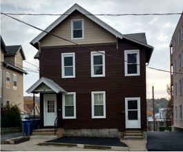 42-44 Hill St in Waterbury, CT - Building Photo - Building Photo