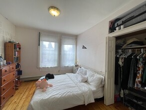 313 Cambridge St, Unit 2 in Cambridge, MA - Foto de edificio - Building Photo