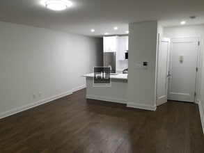 EAST 46 STREET in New York, NY - Building Photo - Building Photo