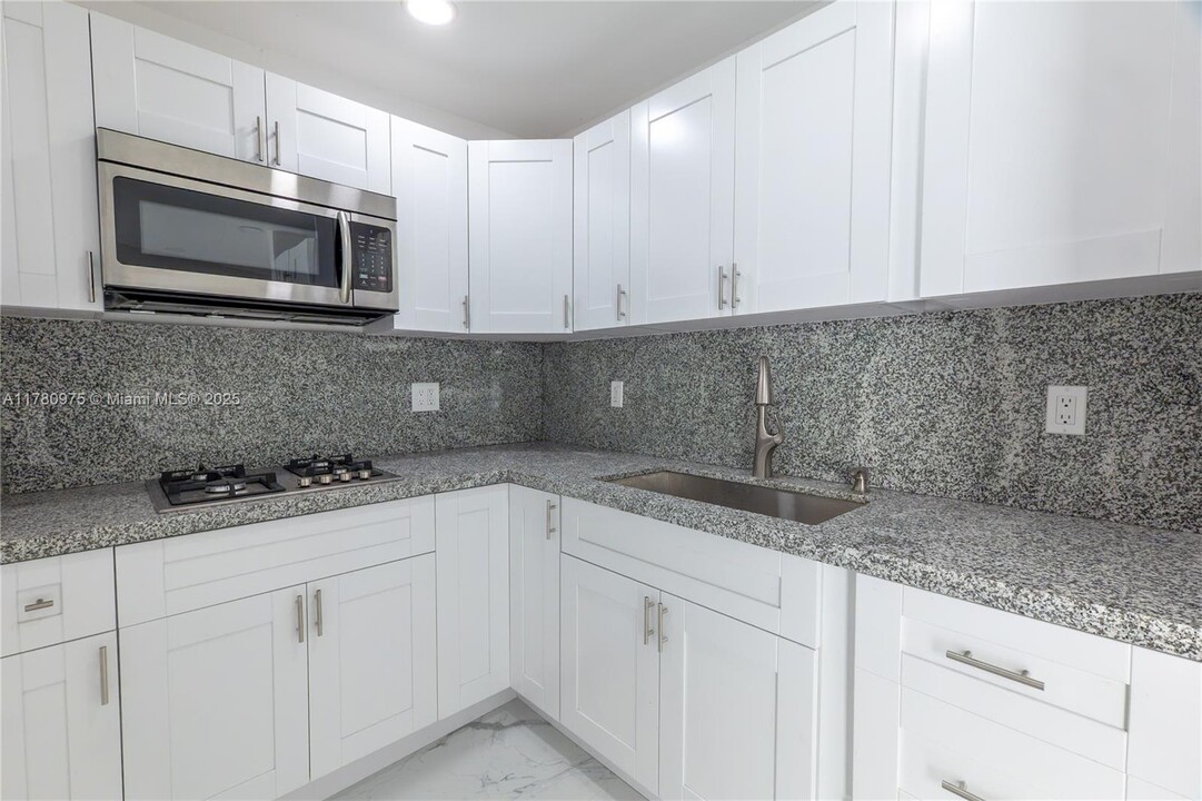 1101 NW 14th Ct in Fort Lauderdale, FL - Building Photo