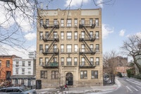 203 17th Street in Brooklyn, NY - Foto de edificio - Building Photo