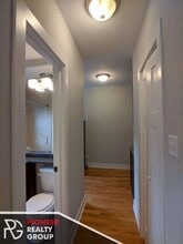 2754 N Mildred Ave, Unit 3 in Chicago, IL - Building Photo - Building Photo