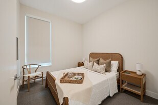 3914 Shelbourne St in Victoria, BC - Building Photo