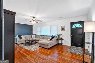 property at 115 Pine Tree Dr